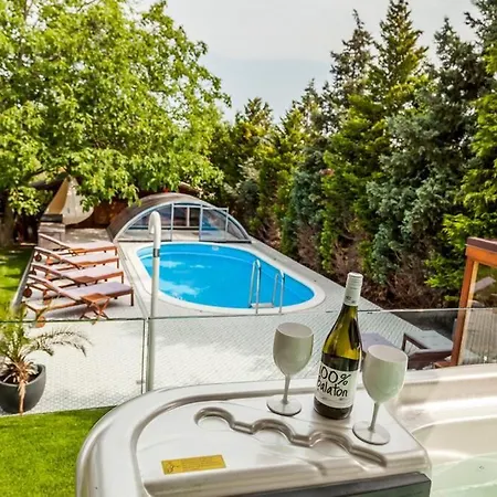 Neb Garden Вилла